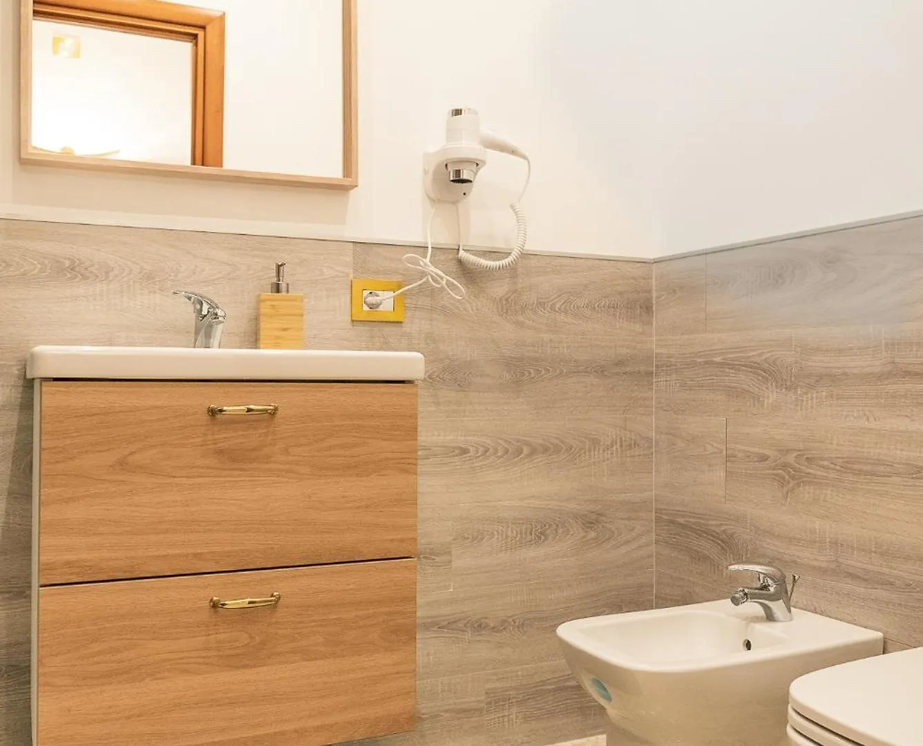 Bari City Center - Locazioni Turistiche - Hotel 0*,
